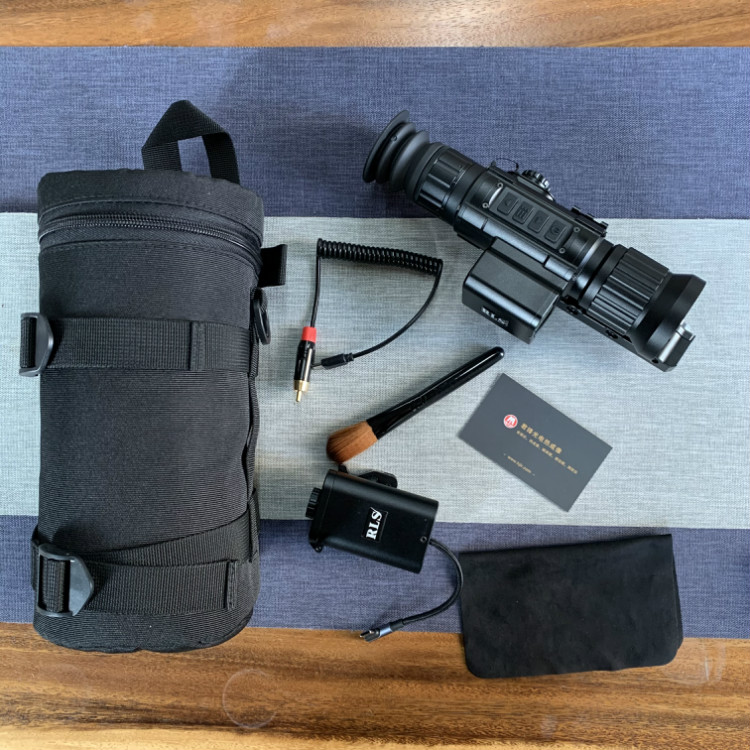 RLS750_06.jpg