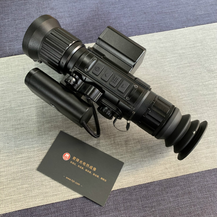 RLS750_07.jpg